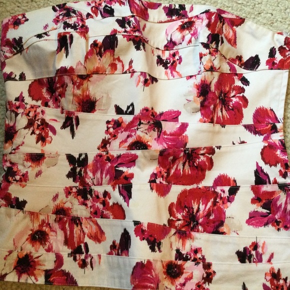 WHBM bustier top - Picture 2 of 6